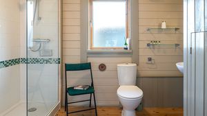 Photo 13- click for photo gallery